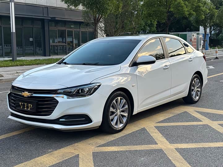 Cruze 2022 320 Automatic Sunroof Edition