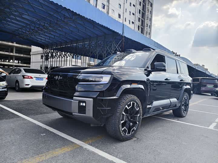 Leopard 8 2025 Zhiyong flagship version 7 seats