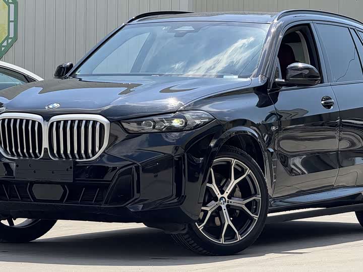 BMW X5 2023 xDrive 30Li Exclusive M Sports Night Package