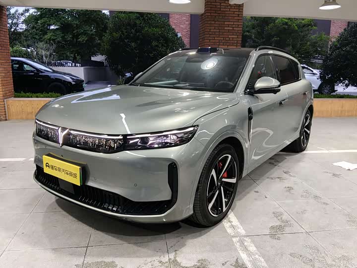 Lantu FREE 2025 FREE rear-wheel drive Qiankun version