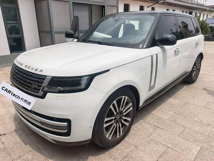 Range Rover 2023 Model Year Facelift 3.0 L6 400PS HSE Long Wheelbase