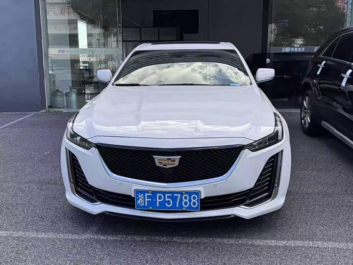 Cadillac CT5 2021 28T luxury model