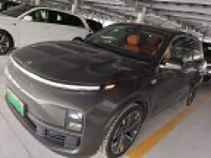 Ideal L8 2025 Ultra smart refresh version