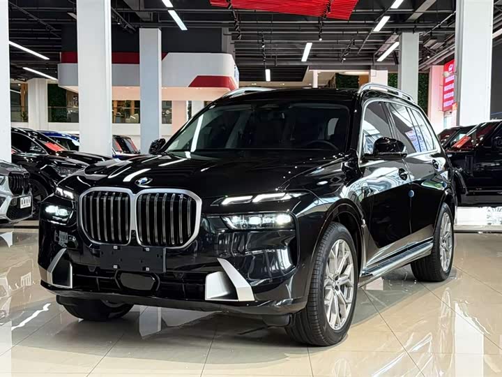 BMW X7 2026 xDrive40i Leading Luxury Package 7 Seats