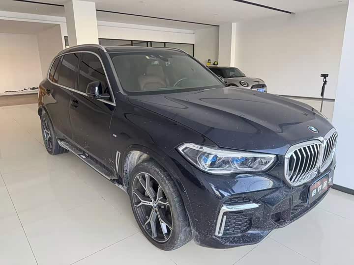 BMW X5 2022 facelift xDrive 40Li exclusive M sports package