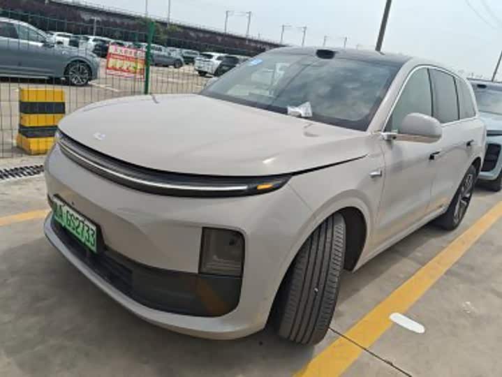 Ideal L6 2025 Max smart refresh version