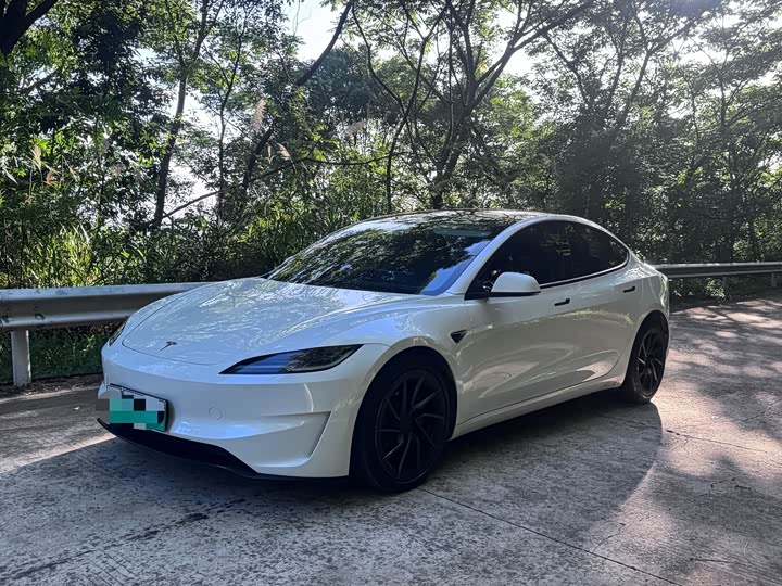 Model 3 2024 Performance All-Wheel Drive