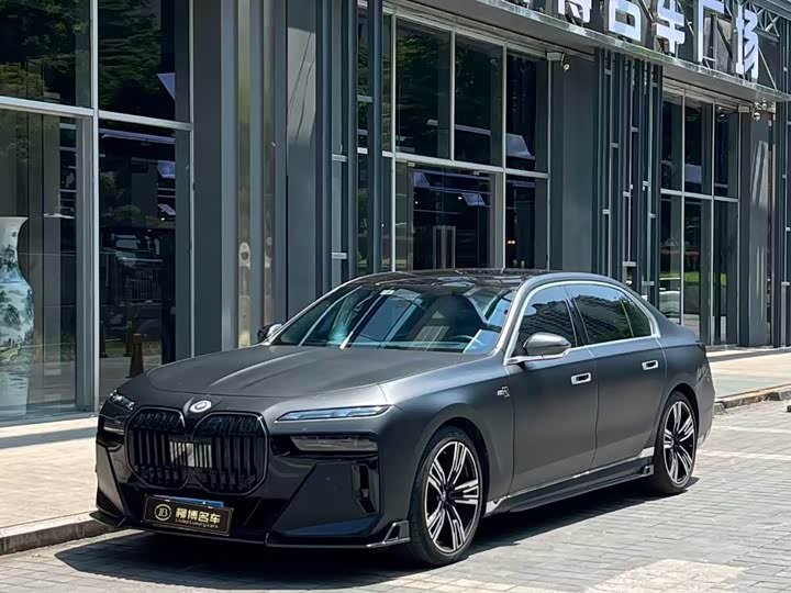 BMW 7 Series 2023 740Li M Sport Package