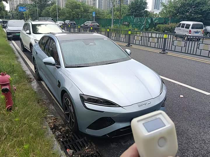 Seal 2022 700km long range rear-wheel drive version