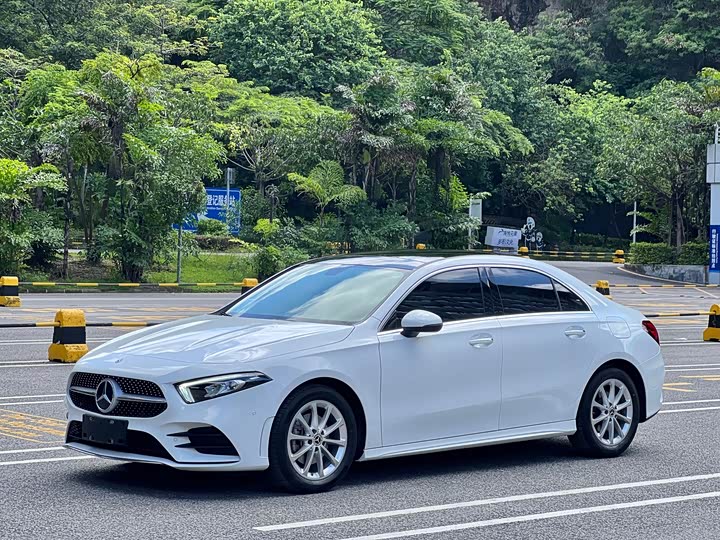 Mercedes-Benz A-Class 2022 Facelift A 200 L Sports Sedan Fashionable