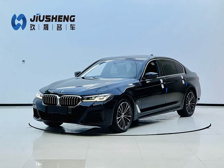 BMW 5 Series 2022 facelift 530Li leading M sports package