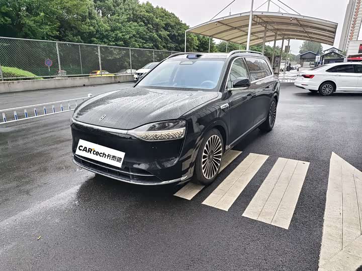Wenjie M9 2025 extended range Ultra version 52kWh 6-seater version (192-line lidar)