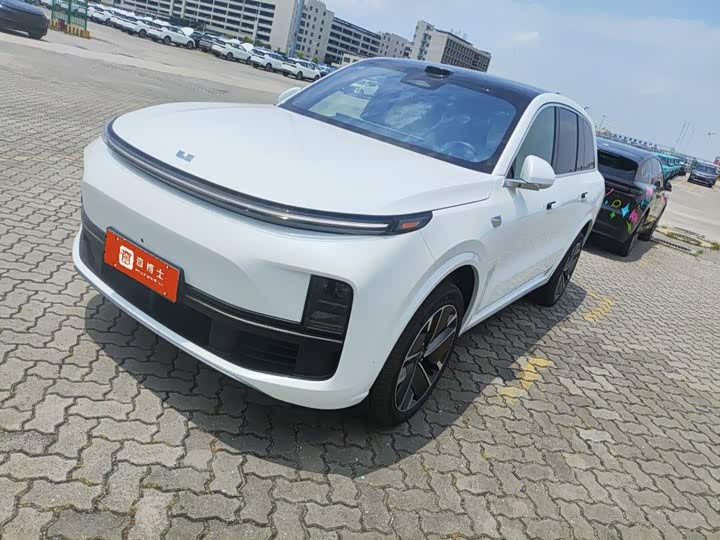 Ideal L8 2025 Max smart refresh version
