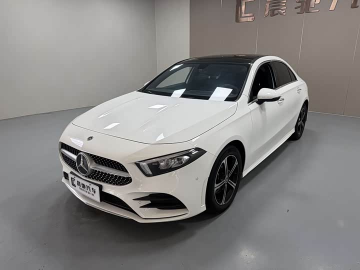 Mercedes-Benz A-Class 2022 Model 2 A 200 L Sports Sedan Fashionable