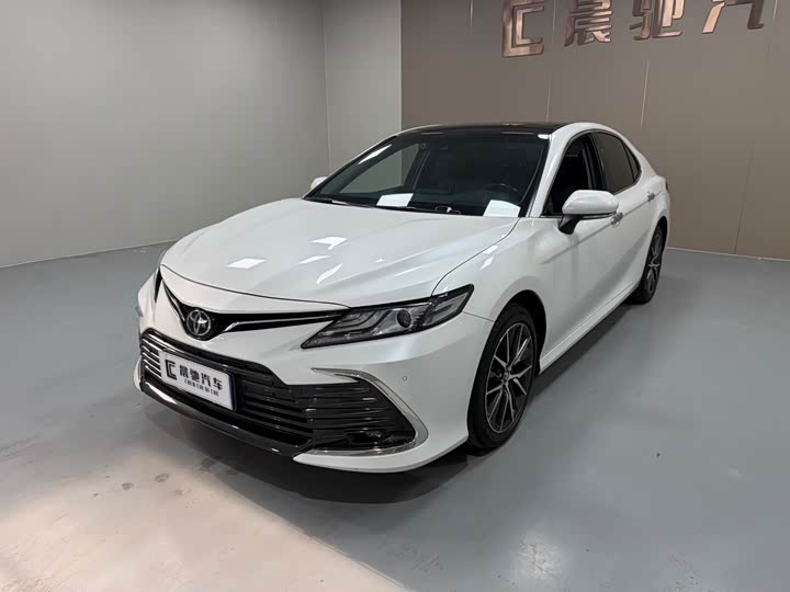 Camry 2021 2.5G Deluxe Edition
