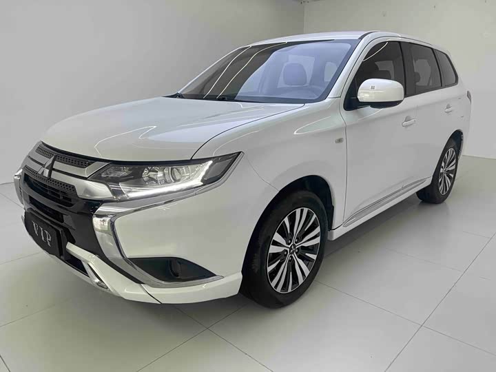 Outlander 2021 2.0L 2WD Entry-Level 5-Seater