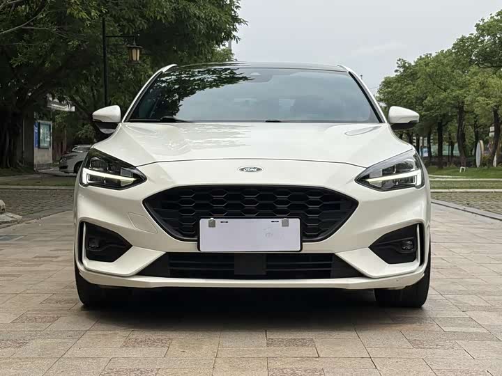 Focus 2021 Hatchback EcoBoost 180 Automatic ST Line