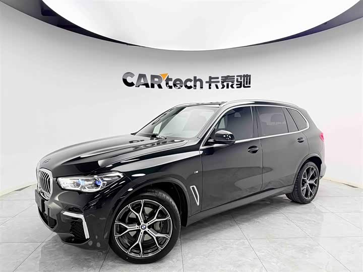 BMW X5 2022 xDrive 40Li M Sports Package