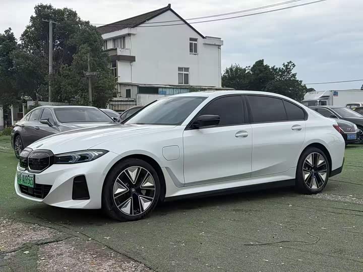 BMW i3 2023 eDrive 40L Night Sports Package
