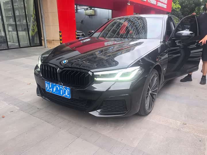 BMW 5 Series 2022 530Li Leading M Sports Package