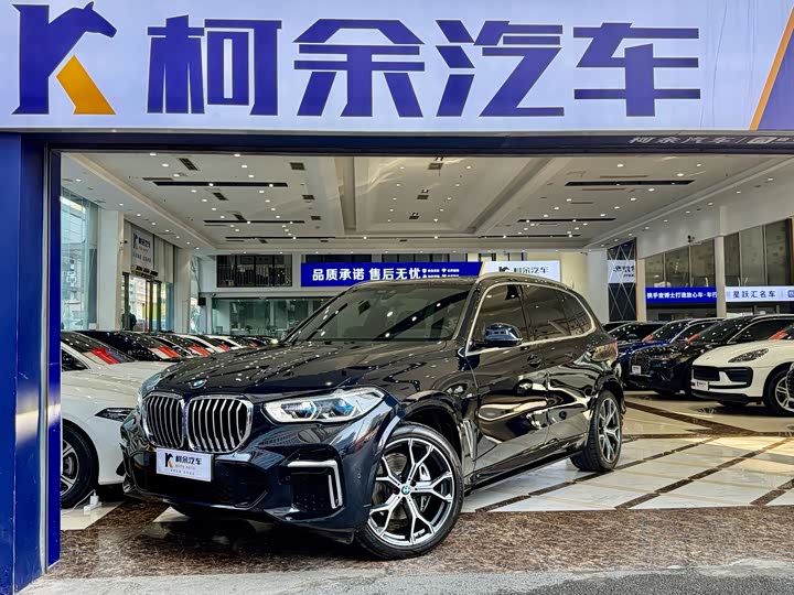 BMW X5 2022 xDrive 40Li M Sports Package
