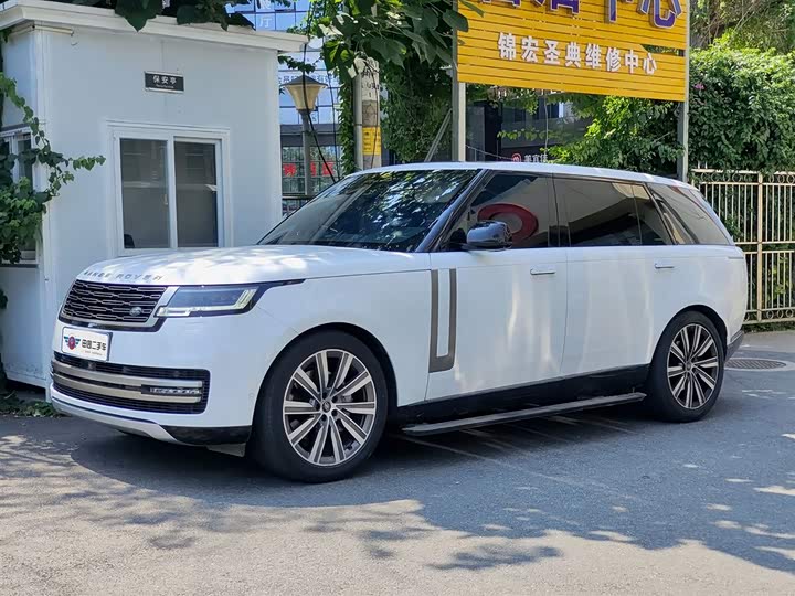 Range Rover 2024 3.0 L6 400PS Extended Edition, seven seats