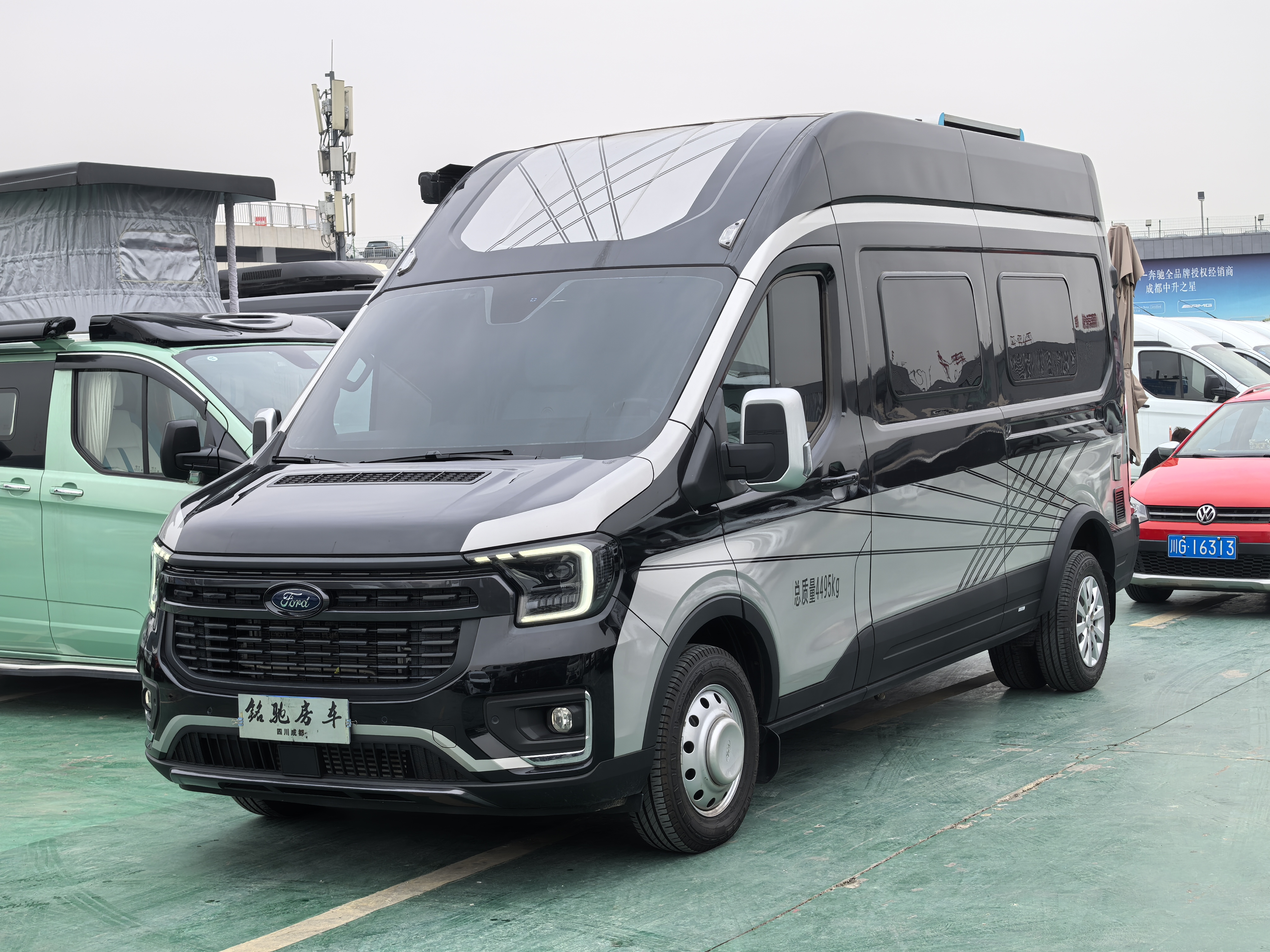 In February 2024, Yutong Kunpeng launched an all-purpose commercial RV