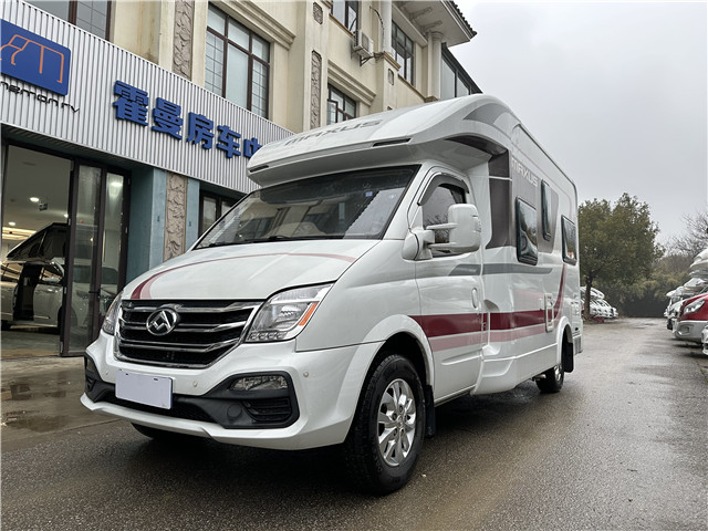 21 Maxus RV80 lifestyle RVs