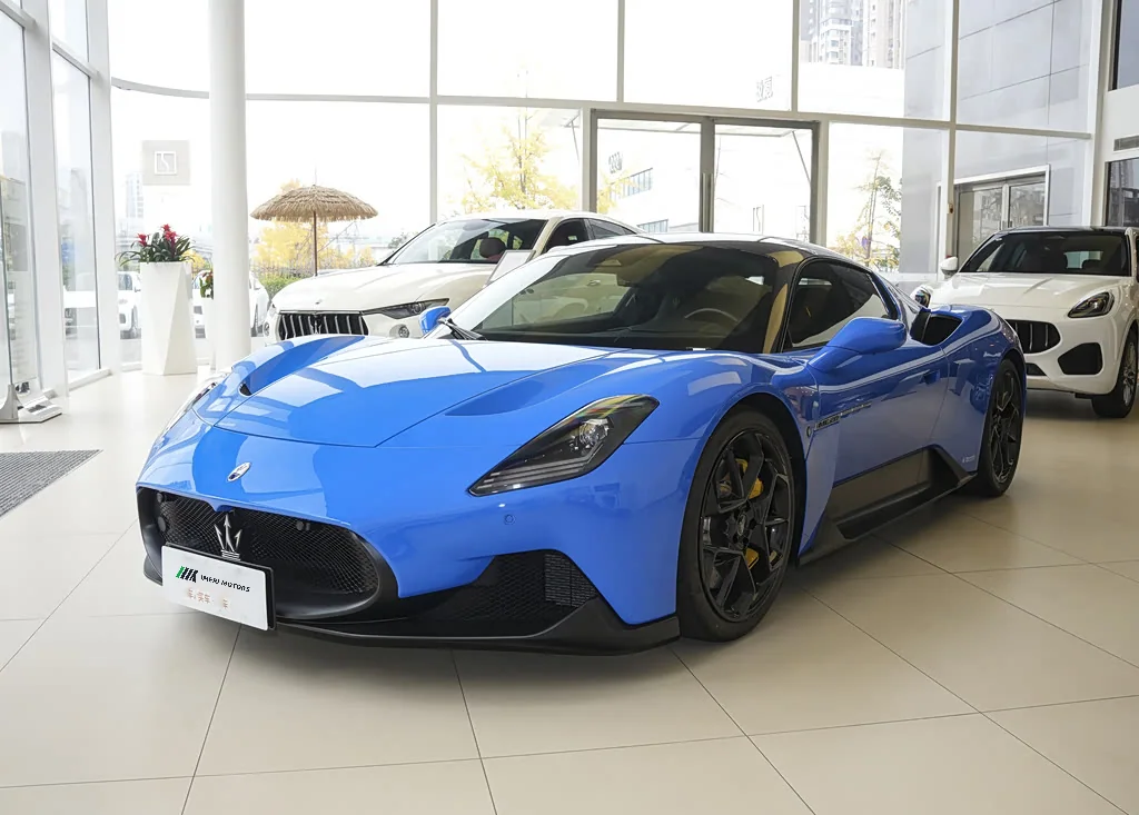 Maserati MC20
