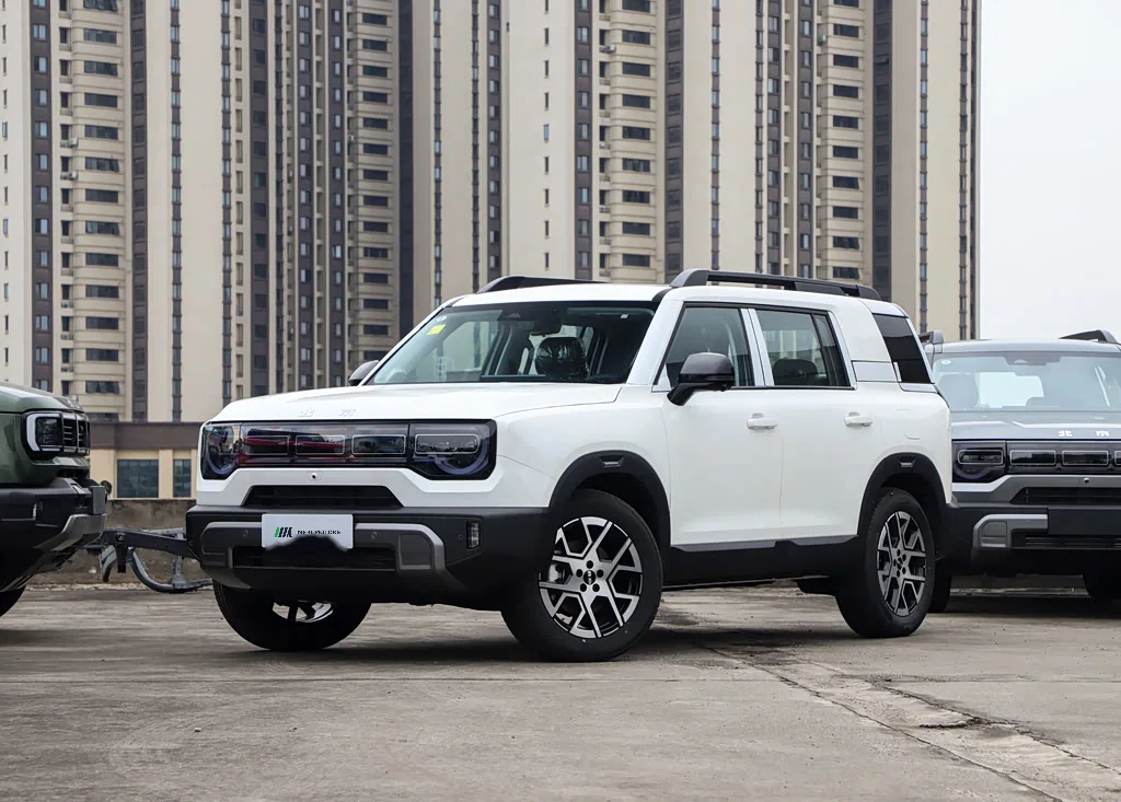 Beijing Auto BJ30