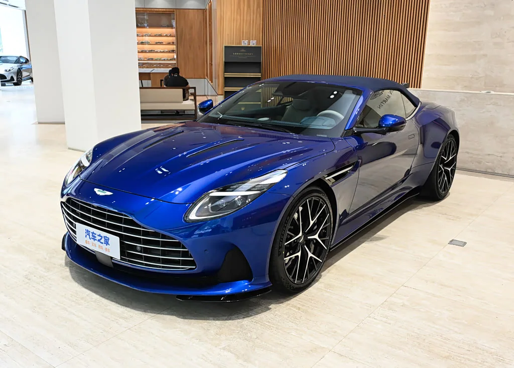 Aston Martin DB12