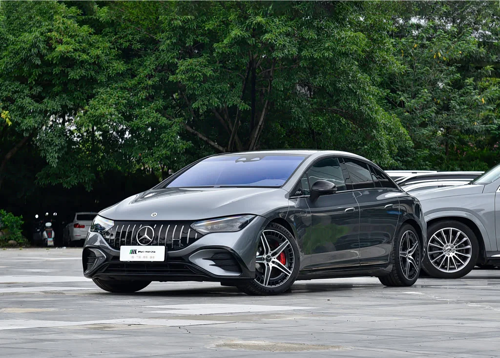 Mercedes-Benz EQE AMG